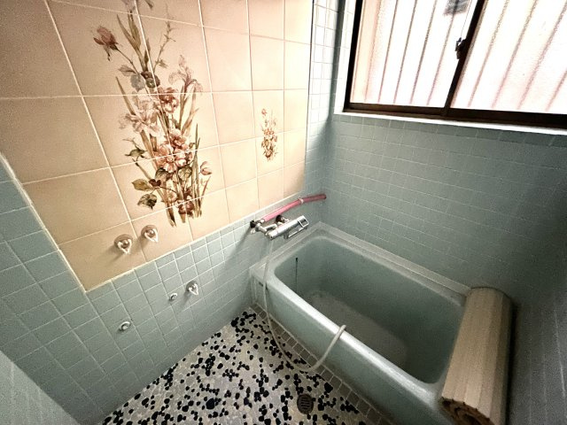 中古住宅　粟野の浴室