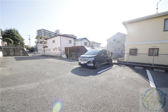 パークハイム永和の駐車場|※類似部屋
