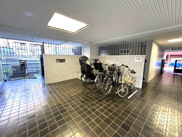 カサベラ岡本のその他共用部分|駐輪スペースです