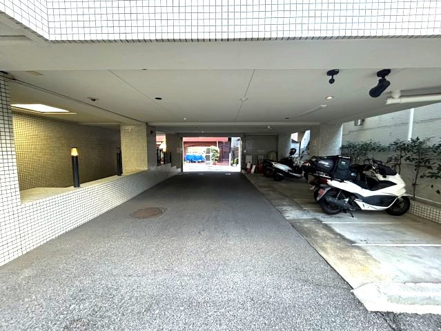 カサベラ岡本のその他共用部分|バイク置き場です