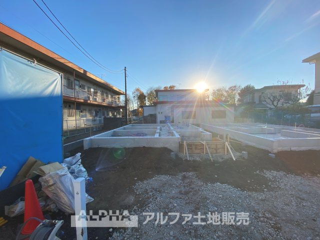 立川市砂川町3丁目新築戸建2棟の前面道路含む現地写真