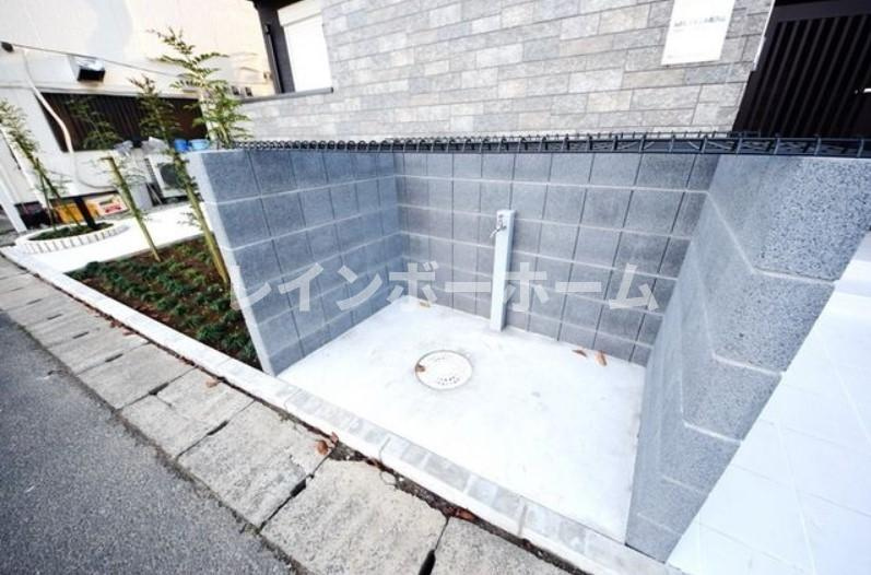 IoTレジデンス南流山の庭|簡単な家庭菜園も楽しめるお庭です