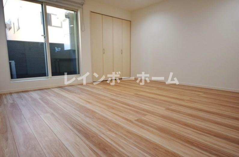 IoTレジデンス南流山の居間・リビング|使いやすい居間です