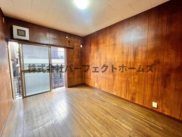 津田東町2丁目戸建　賃貸の居間・リビング|ゆったりとした居間です