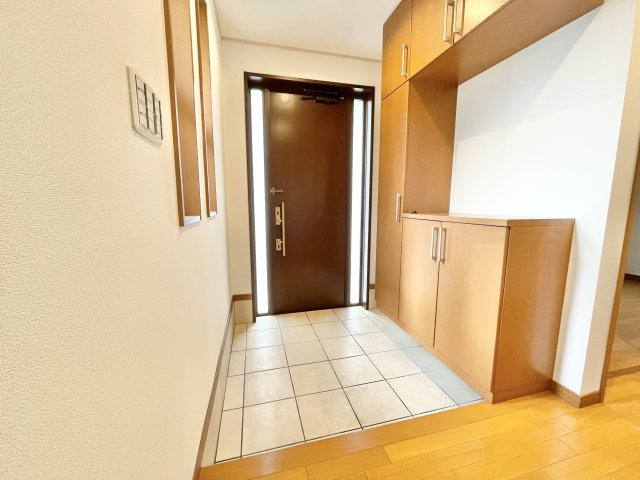 交野市神宮寺2丁目　中古一戸建ての玄関|毎日通る玄関はこちらです