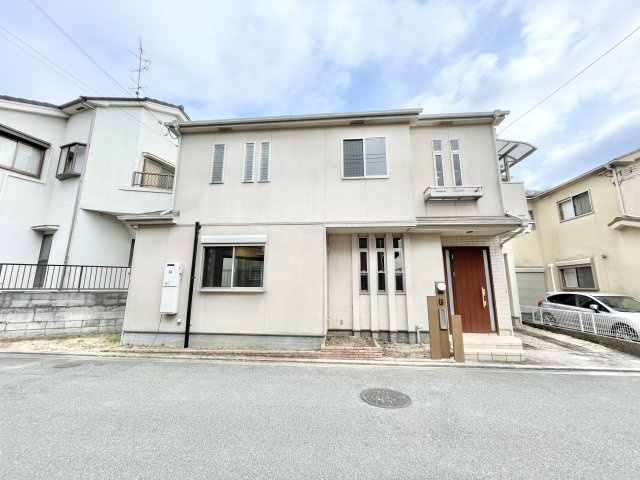 交野市神宮寺2丁目　中古一戸建ての外観|落ち着いた雰囲気の外観です