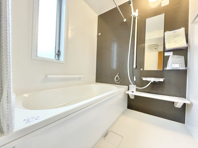 交野市神宮寺2丁目　中古一戸建ての浴室|お風呂で日々の疲れを落としましょう