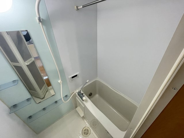 ベルクルールの浴室|追い焚き・浴室乾燥機能付きです