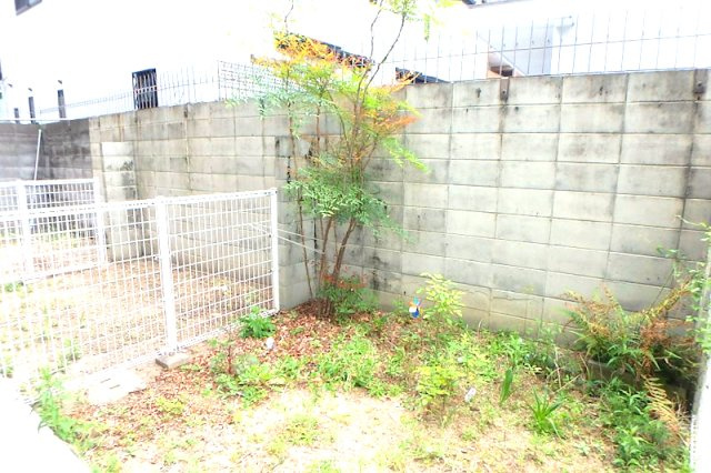 パラツィーナ甲子園口Ⅰの庭|お庭で自由な時間を過ごせます