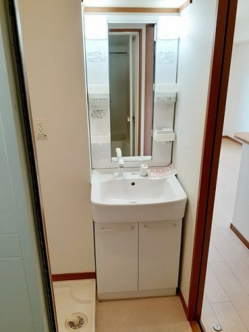 インター久留米ＳＵＲの洗面所|明るい洗面所です★