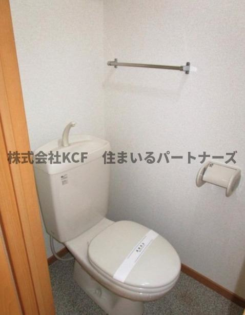 シャンベルジュKTのトイレ|落ち着いた色調のトイレです