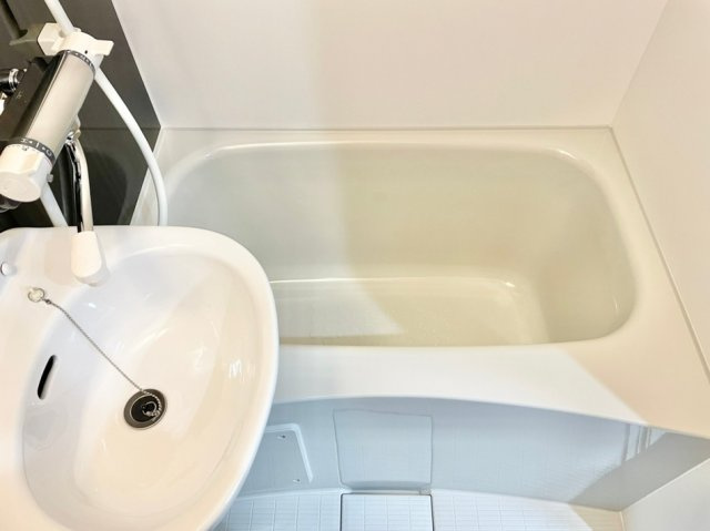 ベルハウスBの浴室|ゆったり過ごせるお風呂です