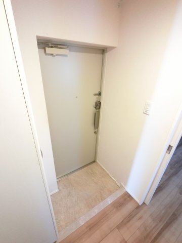 椿荘の玄関