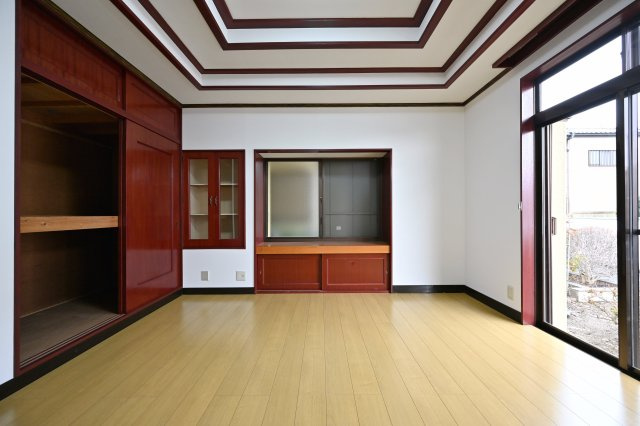 【収納】 | 桐生市川内町２丁目　平屋中古 | 特徴的な天井が高級感を演出します