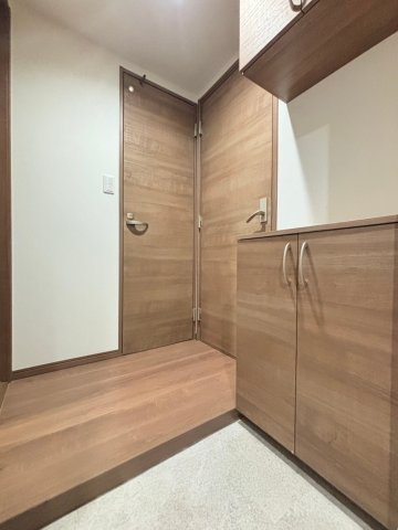「防音マンション」ルミナス練馬の玄関|ゆったりとした玄関です