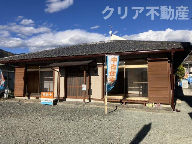 【外観】 | 桐生市天神町３丁目　平屋中古 | 平屋中古が登場！敷地ひろびろ開放的です！