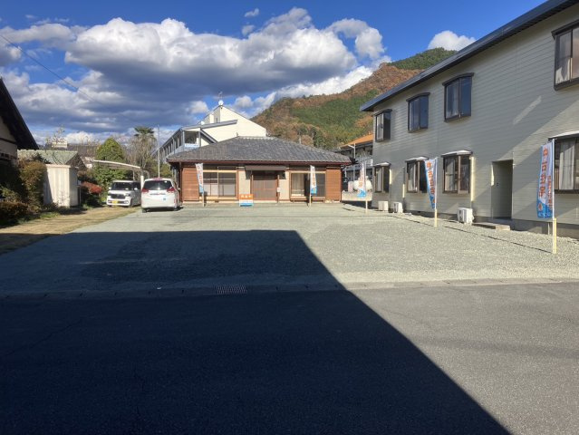 【前面道路含む現地写真】 | 桐生市天神町３丁目　平屋中古