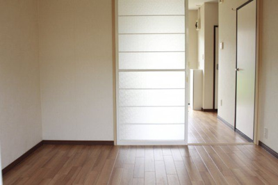 【居間・リビング】 | サンビレッジ朝霞 | 別のお部屋の写真です