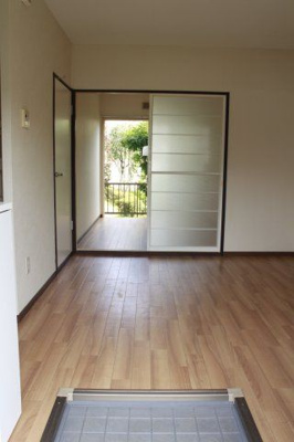 【玄関】 | サンビレッジ朝霞 | 別のお部屋の写真です