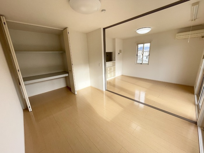 ルビナ グランデ Ｓ-Ⅱの収納|南洋室収納