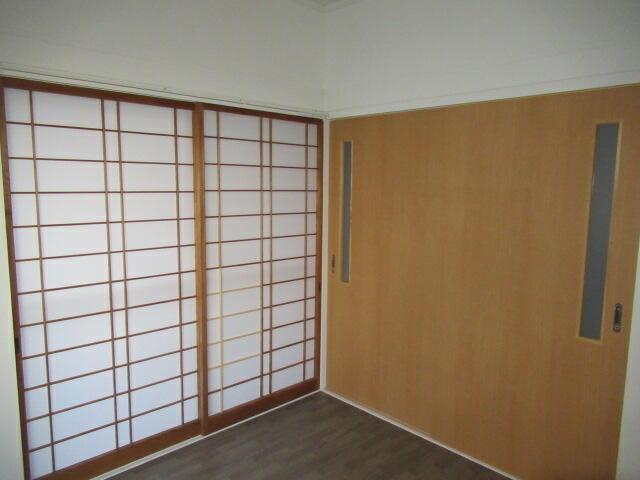 高知市一宮中町貸家の和室| 