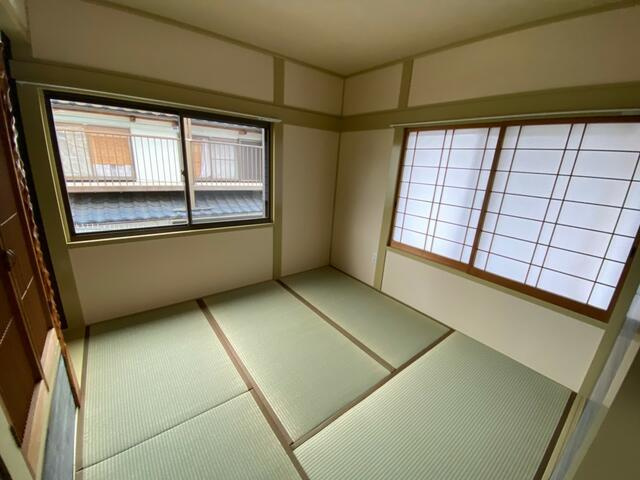 高知市一宮中町貸家の和室| 