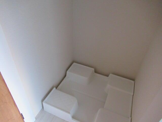 高知市一宮中町貸家の洗面所| 