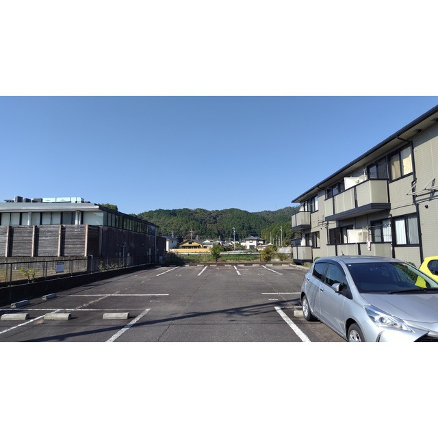 セジュール佐賀の駐車場