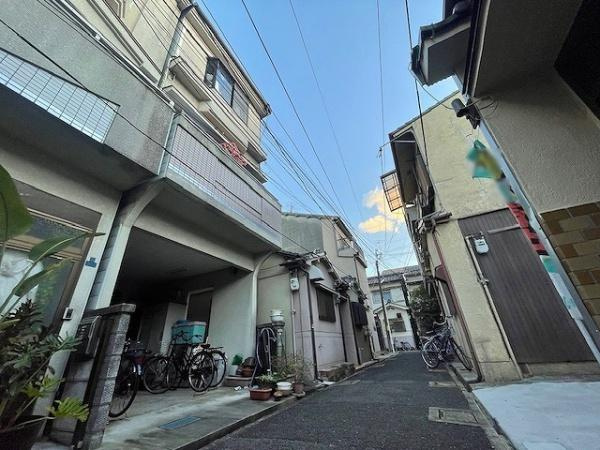 【前面道路含む現地写真】 | 守口市藤田町5丁目　中古戸建