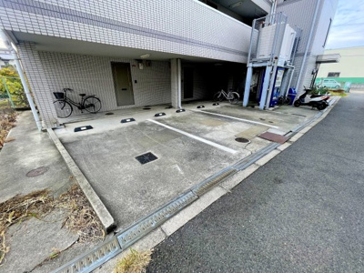 【駐車場】 | ラッシュプレミア松原