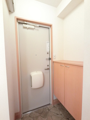 【玄関】 | イーグル今3号館