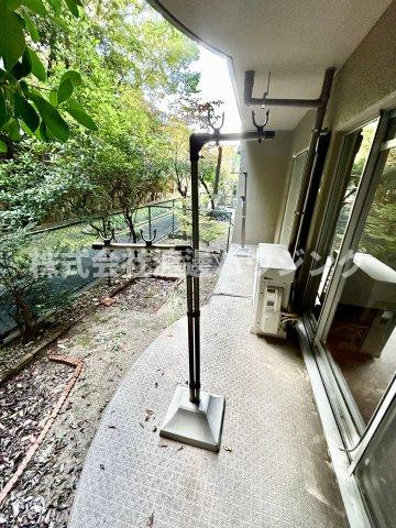 メゾン千里丘G棟の庭|専用庭付き