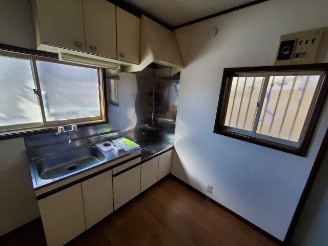 【キッチン】 | コーポ高橋 | コンパクトなキッチンで掃除もラクラク