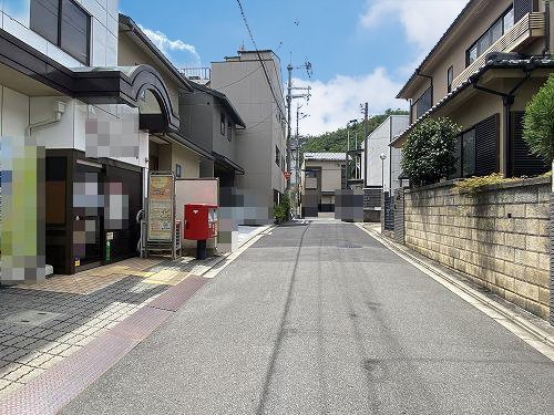 鷹峯藤林町中古戸建の前面道路含む現地写真