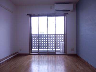 モントワ烏丸御池（旧今人館）の内装