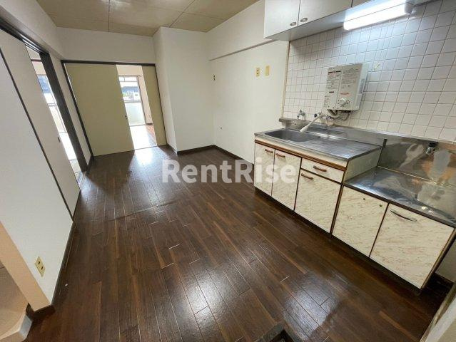 ラッフル花池の内装