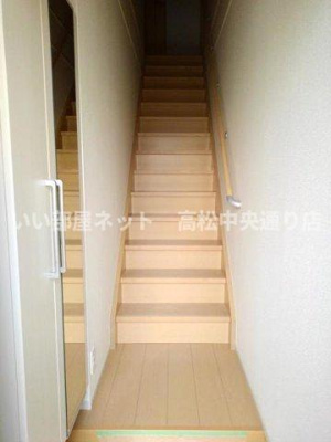 【玄関】 | セレナーデＢ