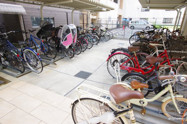ブルーメ広芝　仲介手数料無料の駐車場