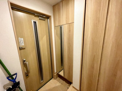 【玄関】 | 山形市西田1丁目　中古物件