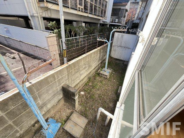 【バルコニー】