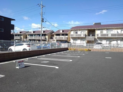 【駐車場】 | ヴィラセナーレ