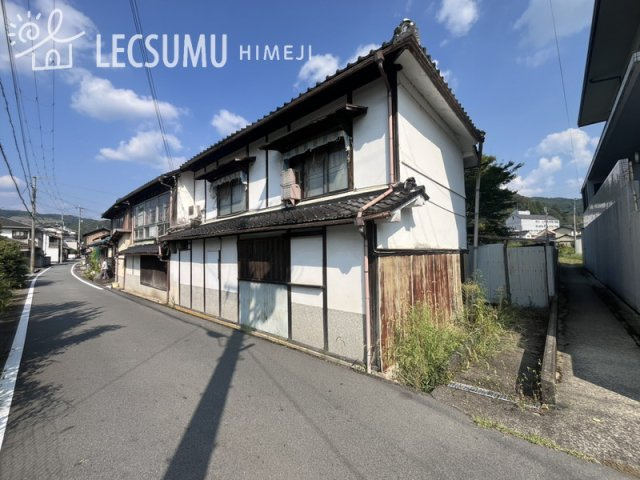 佐用郡佐用町三日月/中古戸建の外観