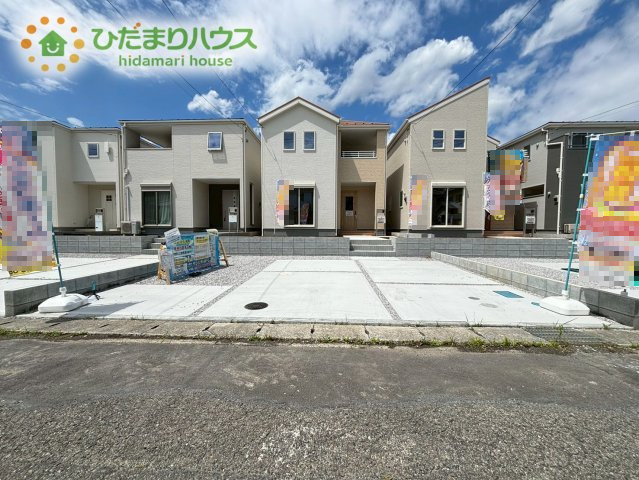 東松山市五領町　新築一戸建て　リーブルガーデン　03の駐車場