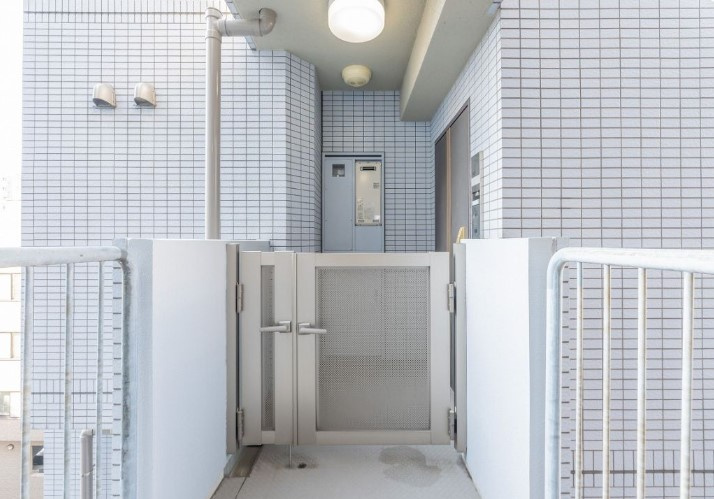 クオリア小石川の玄関|クオリア小石川：戸建て感覚で使える玄関ポーチ付き♪