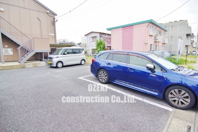 メルヴェーユの駐車場