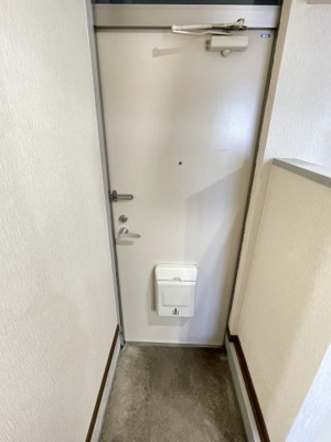 【玄関】 | プラザいとう B棟