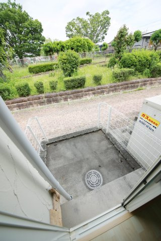 リシェス・アルブルの駐車場