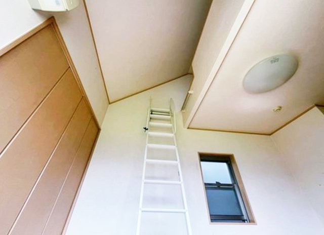 堺市東区日置荘北町　平成18年築の収納