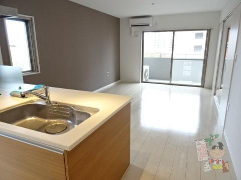 カサ・セグーラ幸町の居間・リビング|リビング