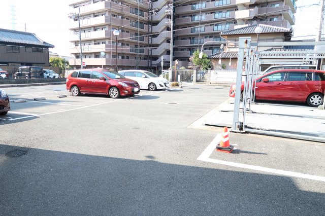 欅ガーデンの駐車場